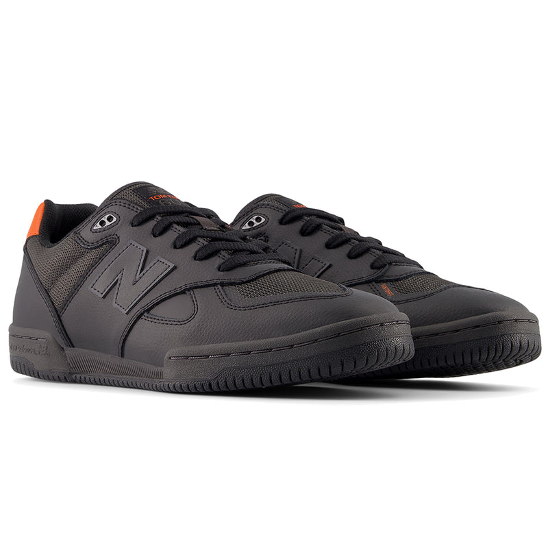 New Balance 600 Tom Knox - Black/Black Lifestyle