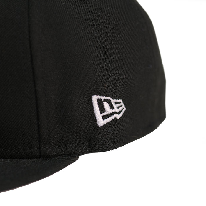 Underground x New Era 15 Year Anniversary Fitted Cap NE Detail