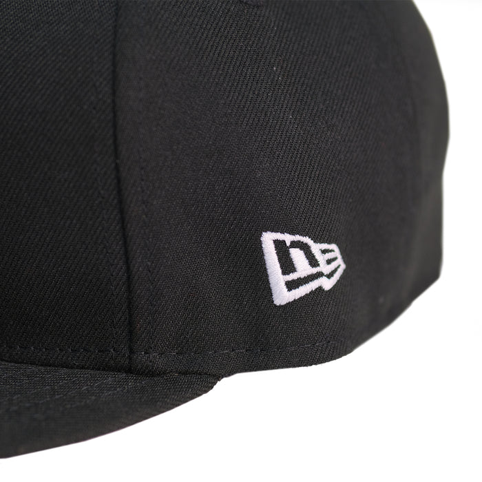 Underground x New Era 15 Year Anniversary Snapback Cap NE Detail